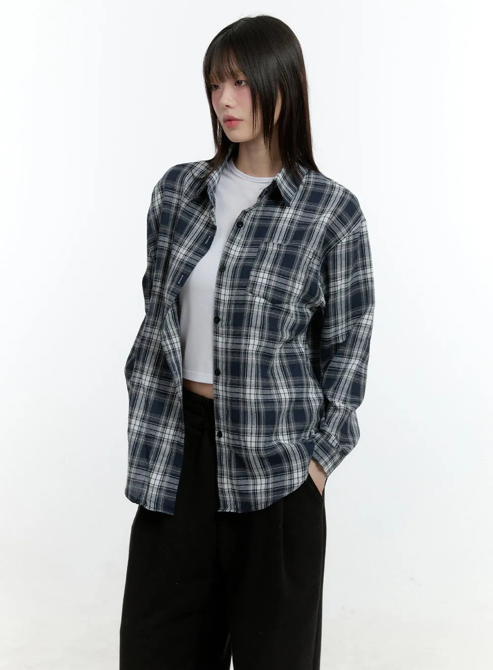 Loose-Fit Checkered Buttoned Shirt CF507