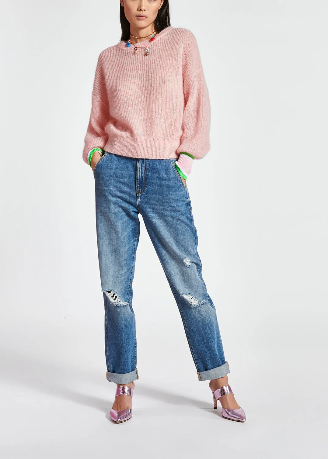 Loose-fit distressed blue jeans