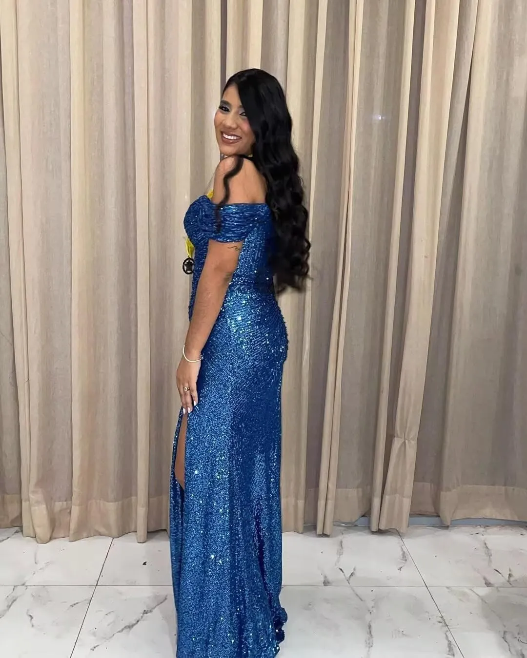 Off Shoulder Sequin Long Prom Dresses for Women with Slit Spaghetti Straps Mermaid Formal Evening Gowns WO061