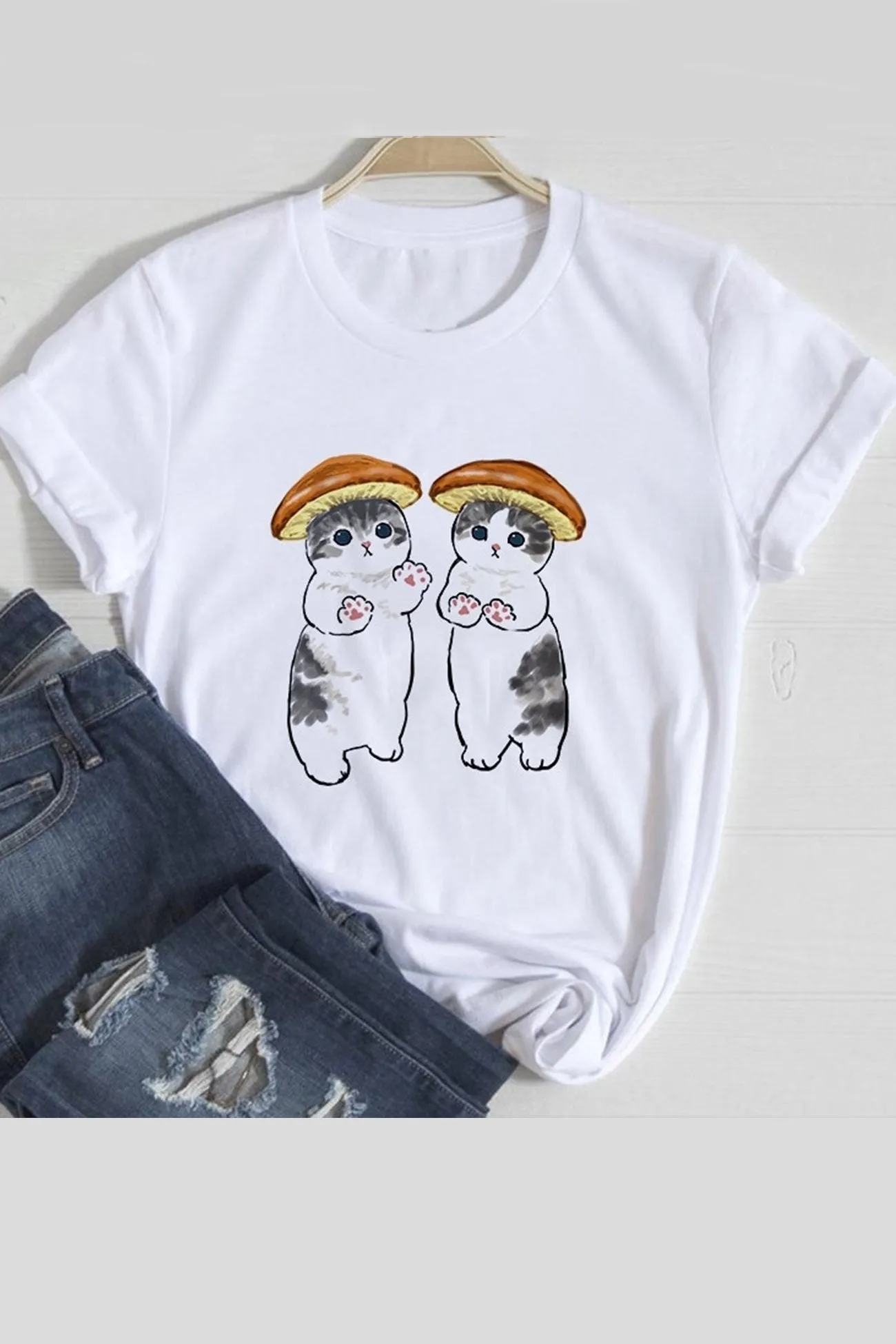 TastyHottie - Lovely Cats Graphic T-shirts